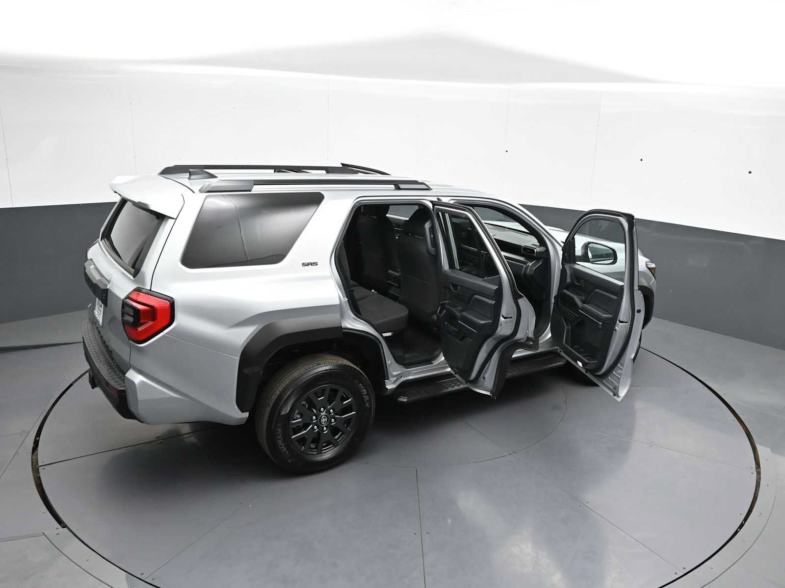 Used 2025 Toyota 4Runner SR5 AWD/4WD image 45