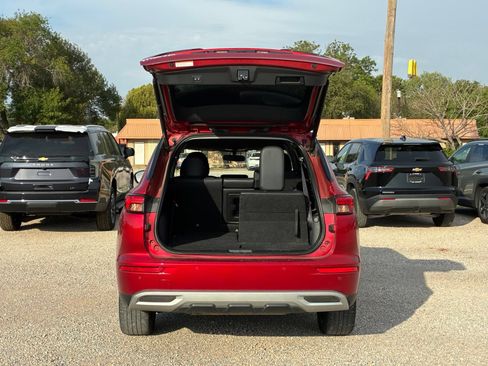 Used 2022 Mitsubishi Outlander SE FWD image 10