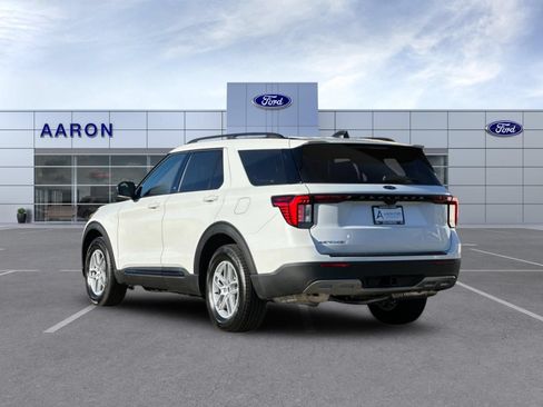 New 2026 Ford Explorer Active w/ Active Comfort Package RWD image 4