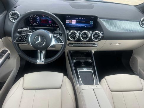 Certified 2025 Mercedes-Benz GLA 250 image 28