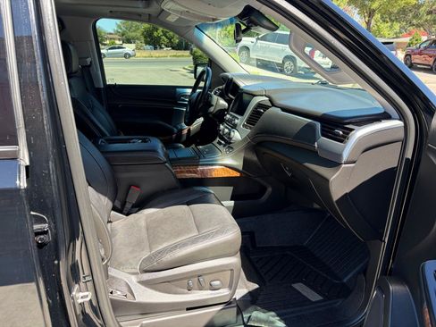 Used 2019 Chevrolet Tahoe Premier w/ RST Edition AWD/4WD image 9