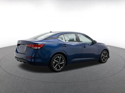 Used 2025 Nissan Sentra SV FWD image 9