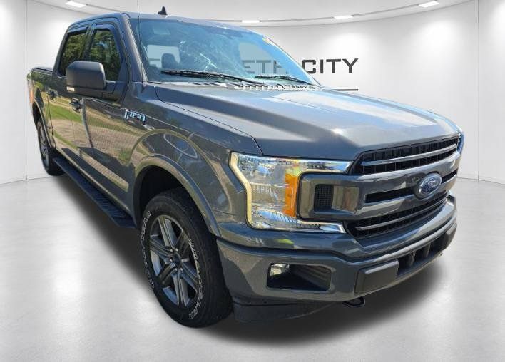 Used 2020 Ford F150 XLT w/ Equipment Group 302A Luxury AWD/4WD image 3