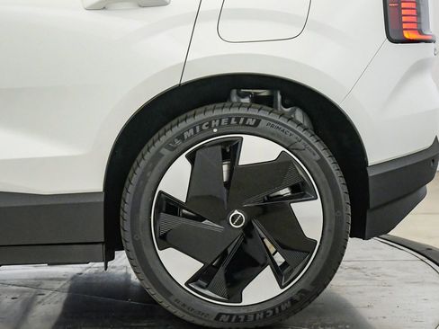 New 2026 Volvo EX30 Plus image 11