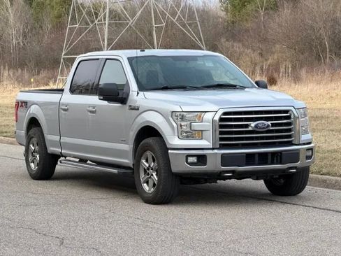 Used 2016 Ford F150 XLT w/ Equipment Group 301A Mid image 2