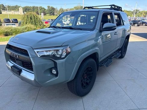 Used 2022 Toyota 4Runner TRD Off-Road Premium w/ TRD Black Wheel Package (TMS) AWD/4WD image 3