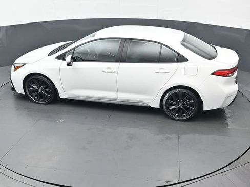 Used 2023 Toyota Corolla SE image 43