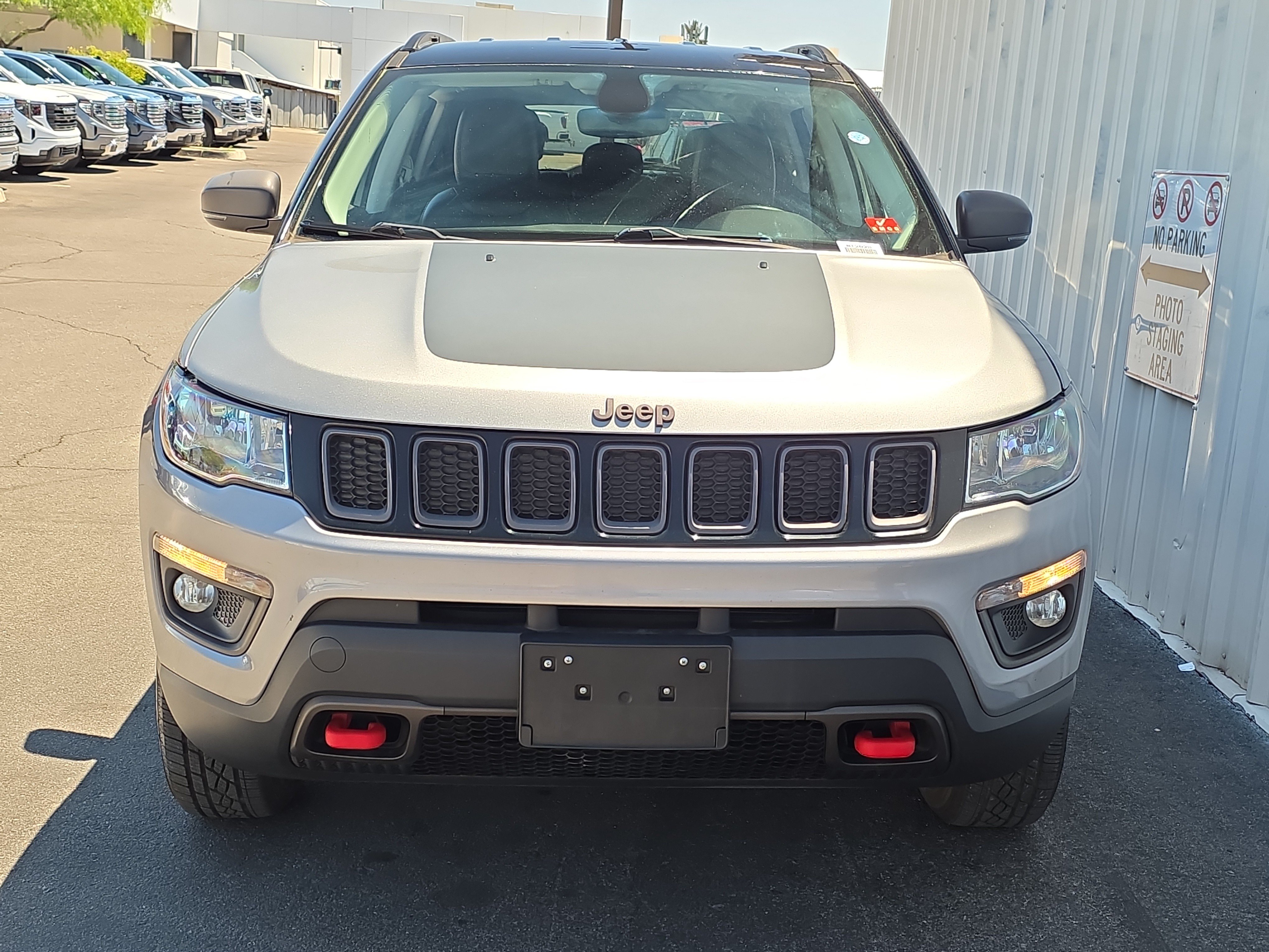 Used 2019 Jeep Compass Trailhawk AWD/4WD image 2