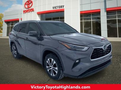 Used 2023 Toyota Highlander XLE