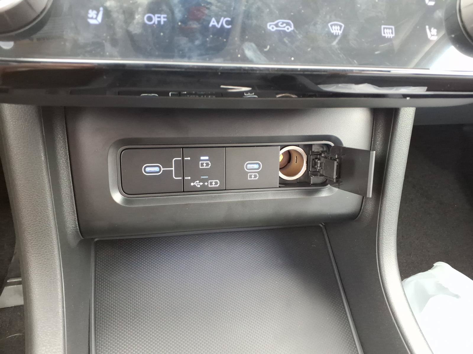 New 2026 Hyundai Tucson Limited AWD/4WD image 9