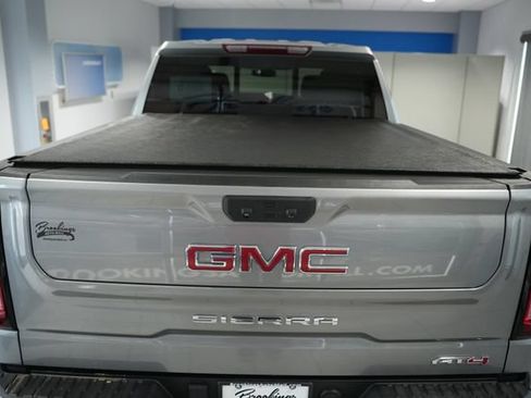Used 2023 GMC Sierra 1500 AT4 w/ AT4 Premium Package AWD/4WD image 9