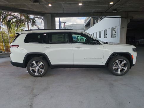 New 2026 Jeep Grand Cherokee L Limited image 4