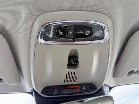 Used 2019 Volvo S60 T5 Momentum w/ Multimedia Package image 19