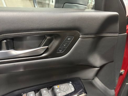 Used 2024 Nissan Pathfinder Platinum w/ Cargo Package AWD/4WD image 17