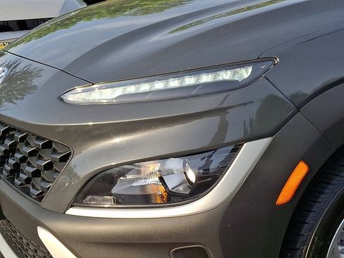 Certified 2023 Hyundai Kona SEL AWD/4WD image 9