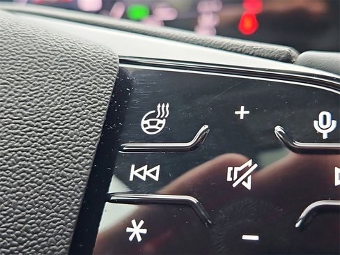 Used 2025 Audi A5 2.0T Premium Plus image 23