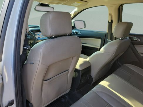 Used 2019 Ford Ranger Lariat w/ Technology Package image 14