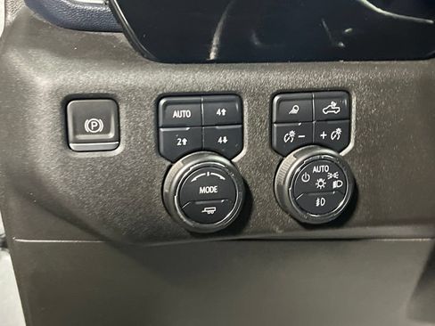 Used 2023 Chevrolet Silverado 1500 High Country w/ Z71 Off-Road Package AWD/4WD image 29