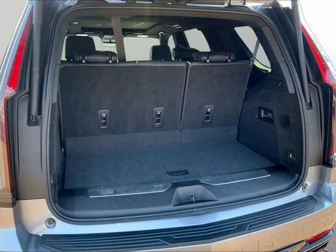 Used 2022 Cadillac Escalade Sport w/ Touring Package AWD/4WD image 20