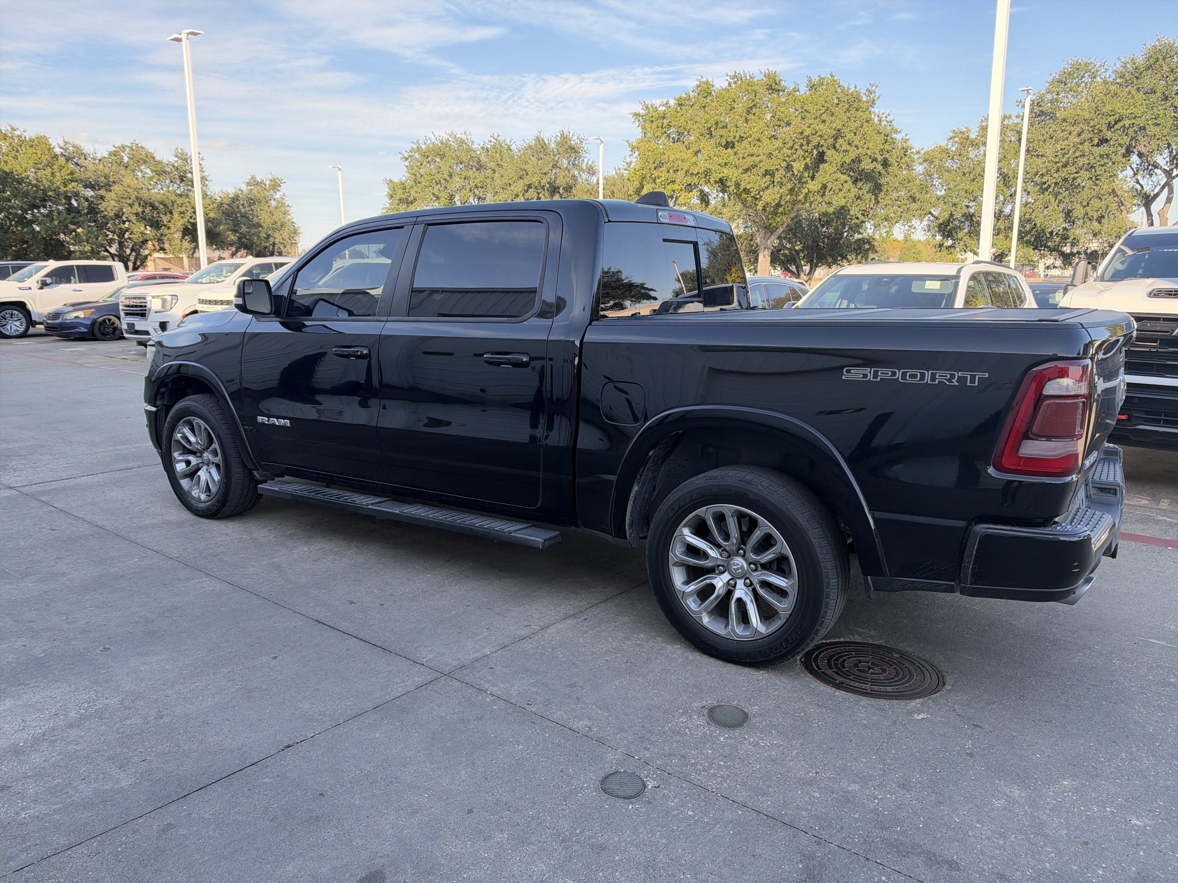 Used 2021 RAM 1500 Laramie w/ Sport Appearance Package AWD/4WD image 12