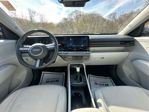 Certified 2024 Hyundai Kona SEL FWD image 26