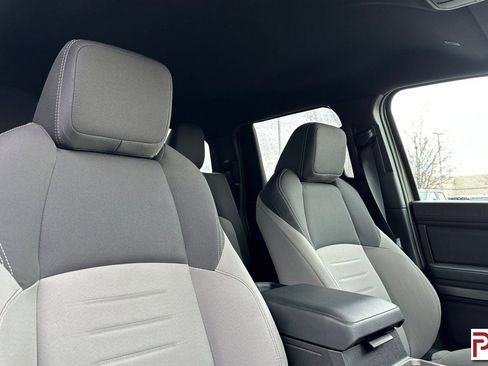 Used 2025 Toyota Tacoma TRD Off-Road image 19