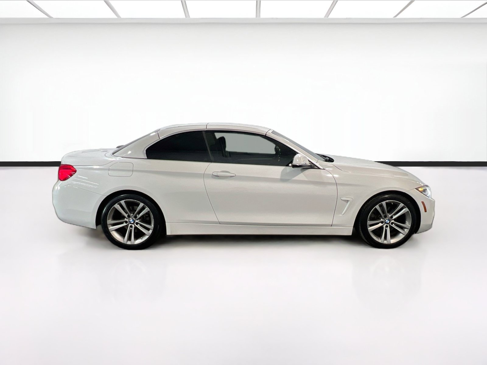 Used 2019 BMW 430i Convertible RWD image 23