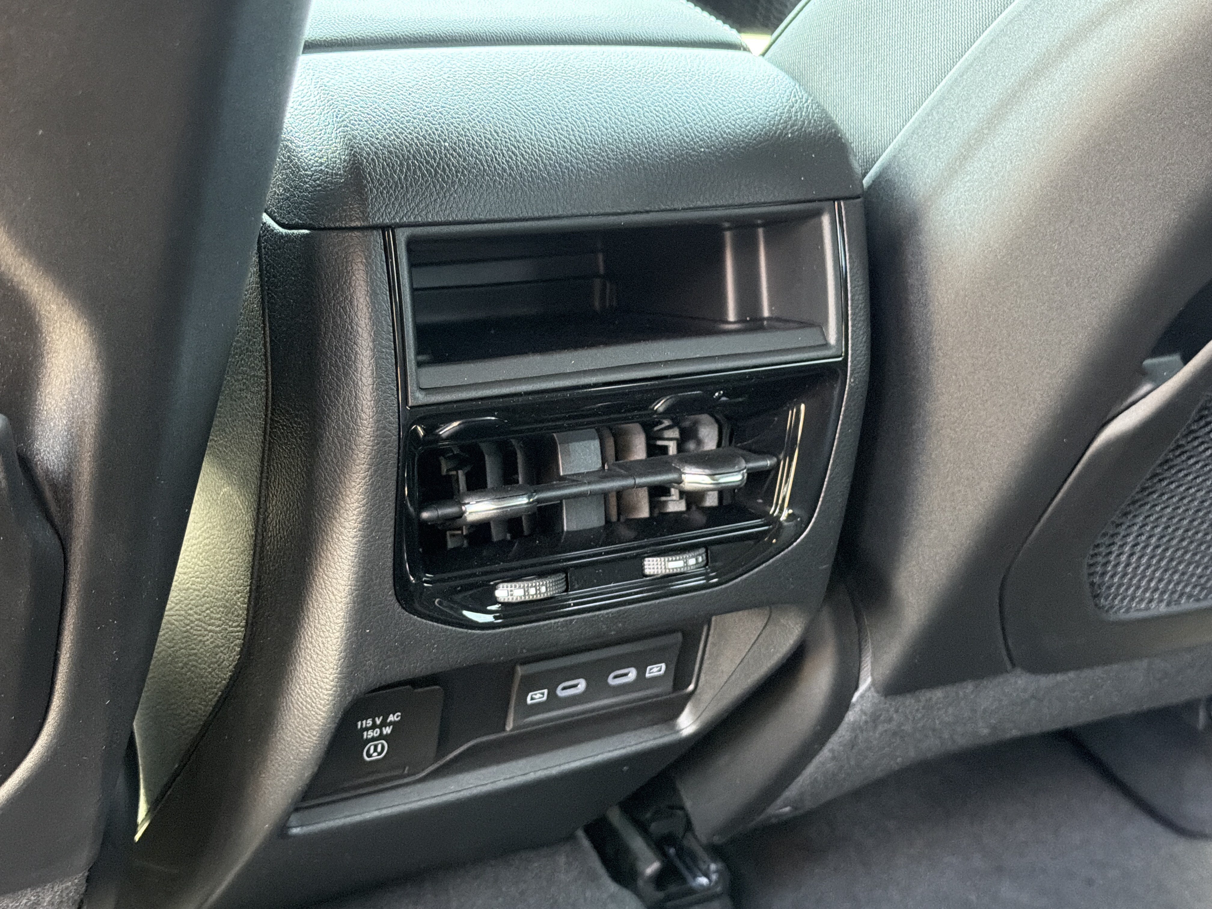 New 2026 Jeep Grand Cherokee Altitude AWD/4WD image 13