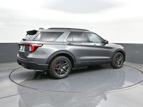 New 2026 Ford Explorer ST-Line w/ ST-Line Street Pack image 15