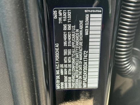 Certified 2025 Porsche Cayenne E-Hybrid AWD/4WD image 29