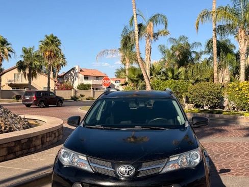Used 2015 Toyota RAV4 LE FWD image 25
