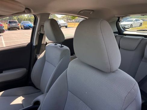Used 2021 Honda HR-V LX image 13