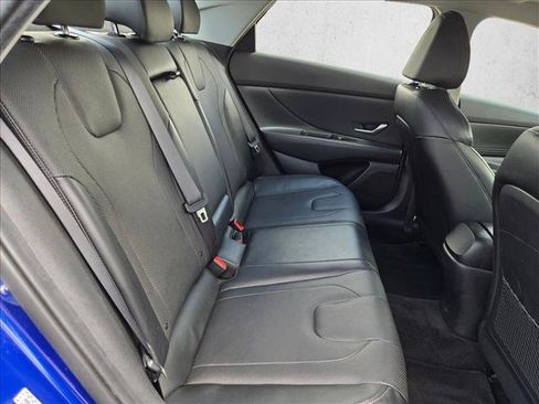 Used 2021 Hyundai Elantra Limited FWD image 20