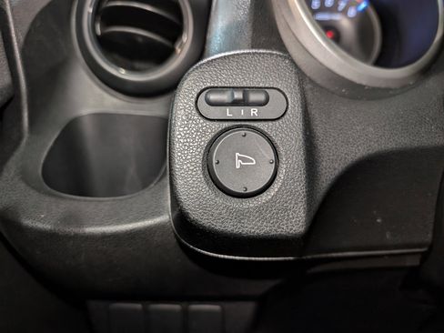 Used 2010 Honda Fit Sport image 37