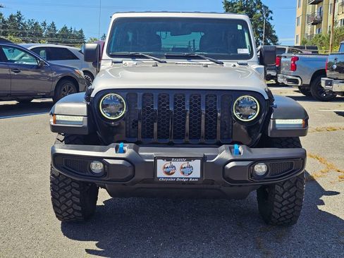 Used 2023 Jeep Wrangler Unlimited w/ Cold Weather Group AWD/4WD image 3