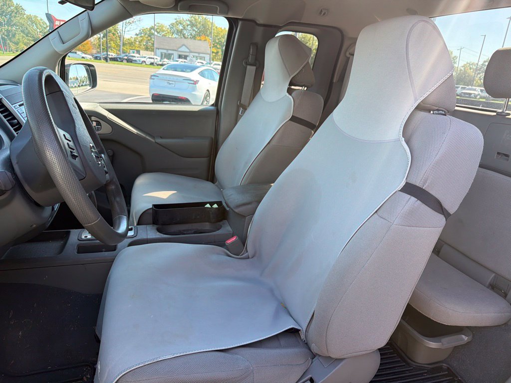 Used 2018 Nissan Frontier S RWD image 6
