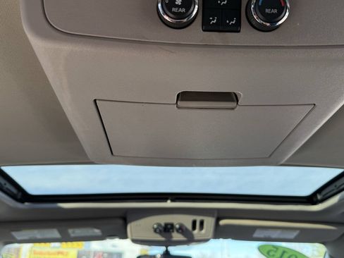 Used 2015 Nissan Armada Platinum w/ 2nd Row Captain Seat Package AWD/4WD image 18