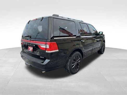 Used 2016 Lincoln Navigator Select image 24