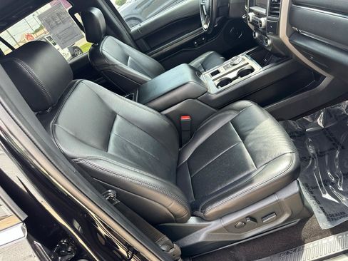 Used 2020 Ford Expedition XLT w/ Equipment Group 202A RWD image 21
