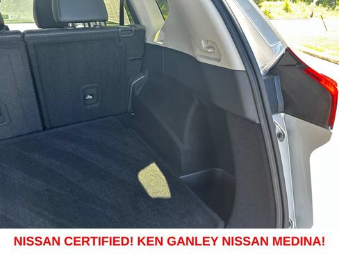 Certified 2024 Nissan Rogue SV w/ SV Premium Package AWD/4WD image 44
