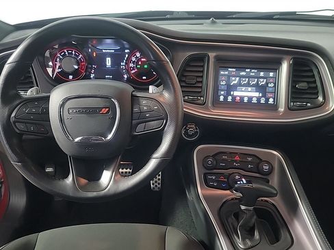 Used 2022 Dodge Challenger R/T w/ Driver Convenience Group RWD image 24