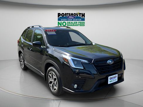 Used 2024 Subaru Forester Premium AWD/4WD image 1