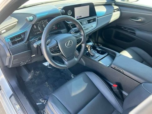 Used 2023 Lexus ES 350 w/ Premium Package FWD image 12