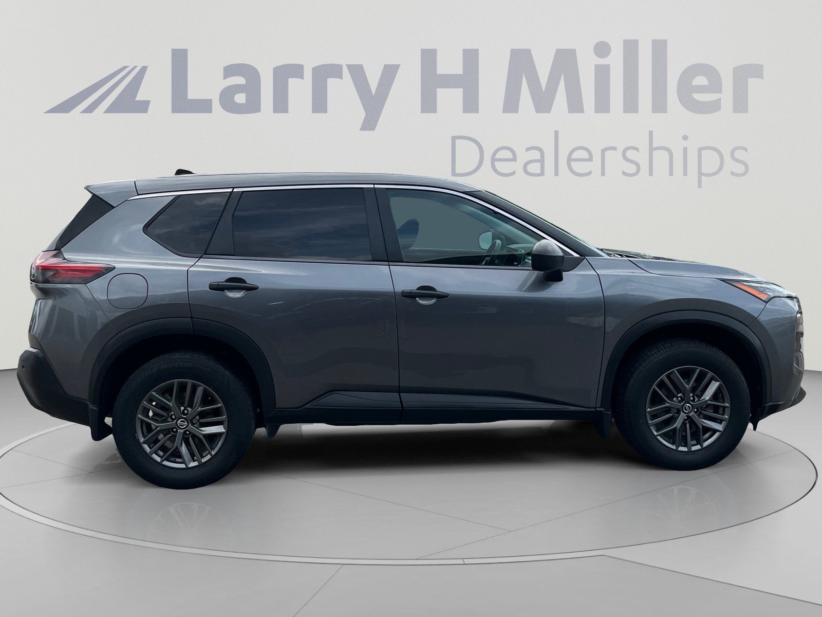 Used 2021 Nissan Rogue S FWD image 6