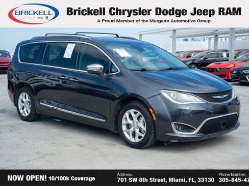 Used 2020 Chrysler Pacifica Limited w/ Advanced Safetytec Group image 3
