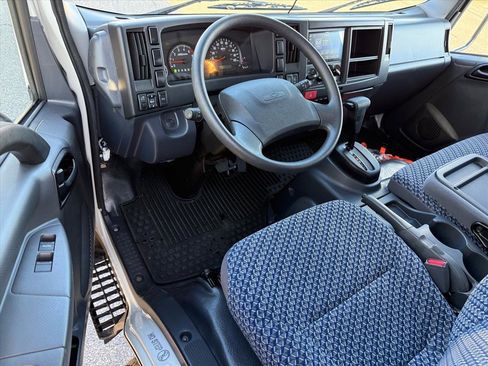 New 2024 Chevrolet Low Cab Forward image 17