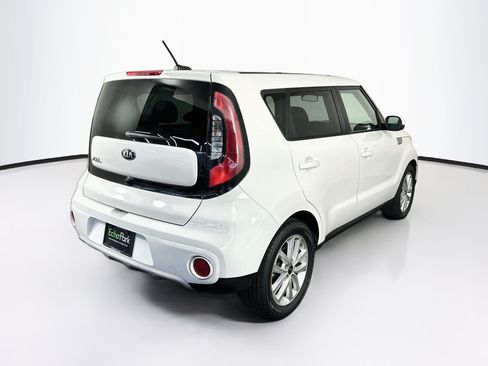 Used 2019 Kia Soul + FWD image 9