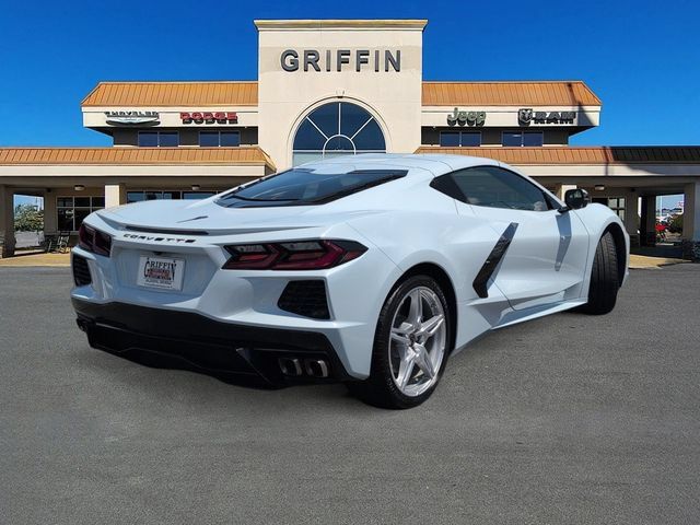 Used 2021 Chevrolet Corvette Stingray Coupe w/ 1LT RWD image 4