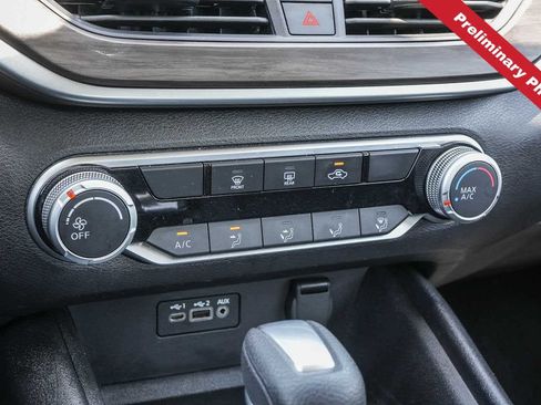 Used 2025 Nissan Altima 2.5 SV FWD image 21