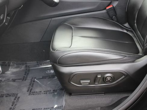 Used 2023 Jeep Grand Cherokee Limited AWD/4WD image 23